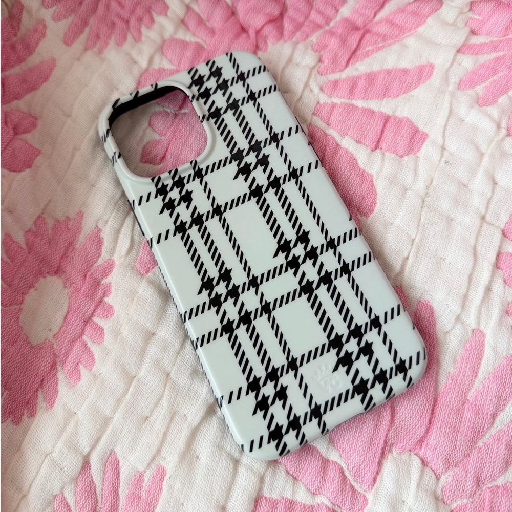 Velvet Caviar Black and White Houndstooth Phone Case